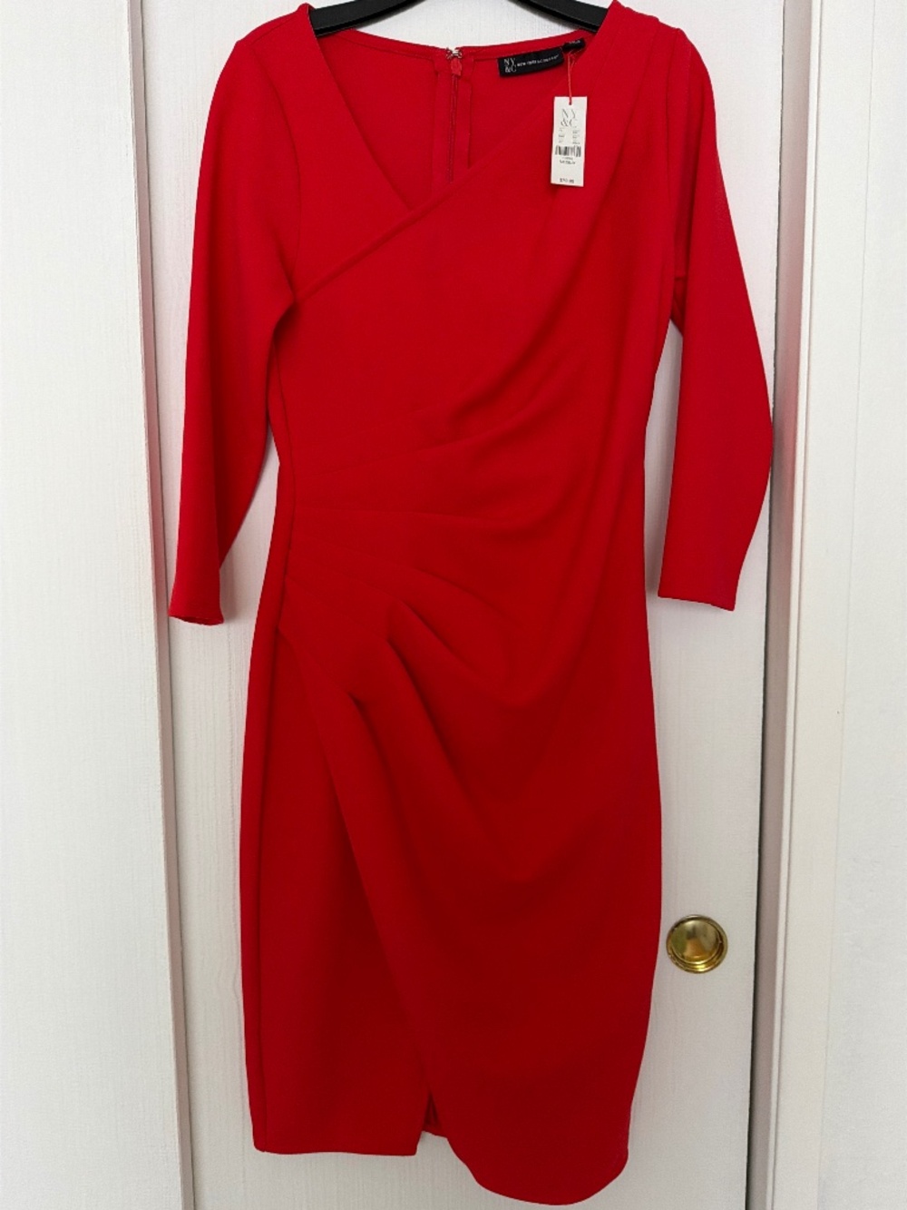 New York & Company Red Wrap-Style Dress โ Size M โค๏ธ